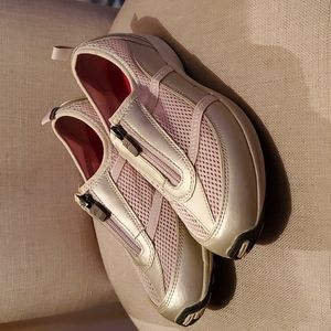 Easy Spirit JPAugust Gold Shoes